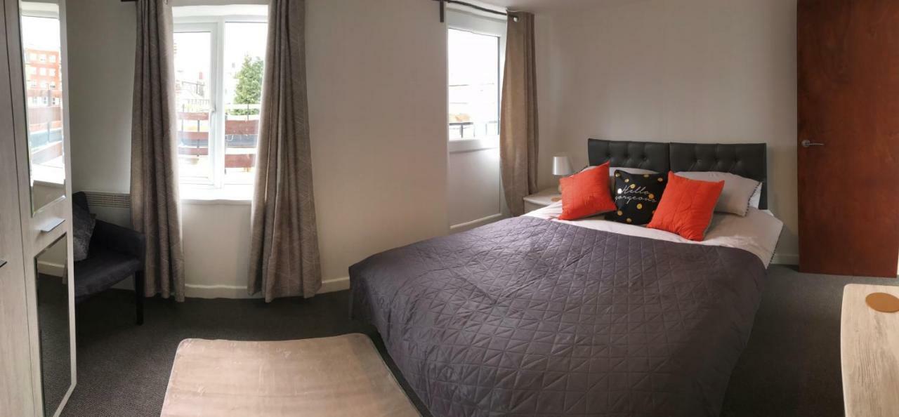 סאות'המפטון 2 Bed Apartment With 2 Ensuites-Near Train Station /Mayflower /City מראה חיצוני תמונה
